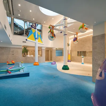 Sporting Family Hospitality 酒店 利维尼奥